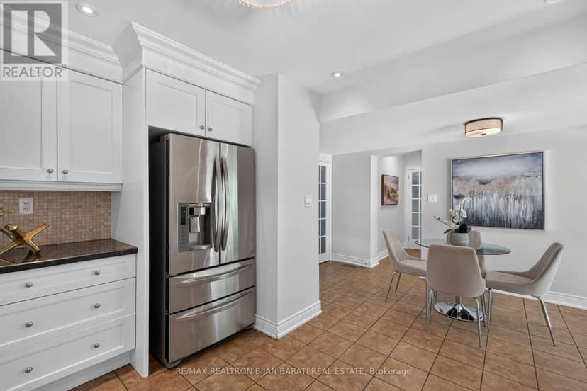 215 Grandview Avenue — photo 14 of 40