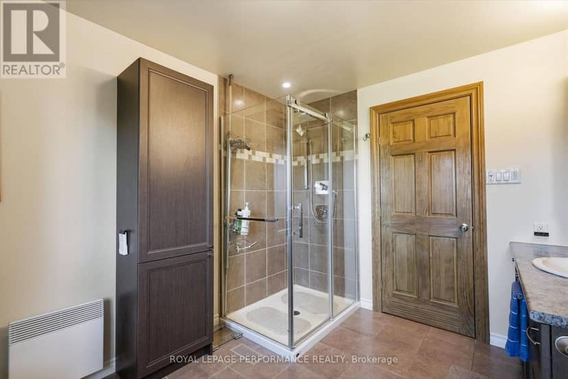 2204 Bay Road — photo 14 of 27