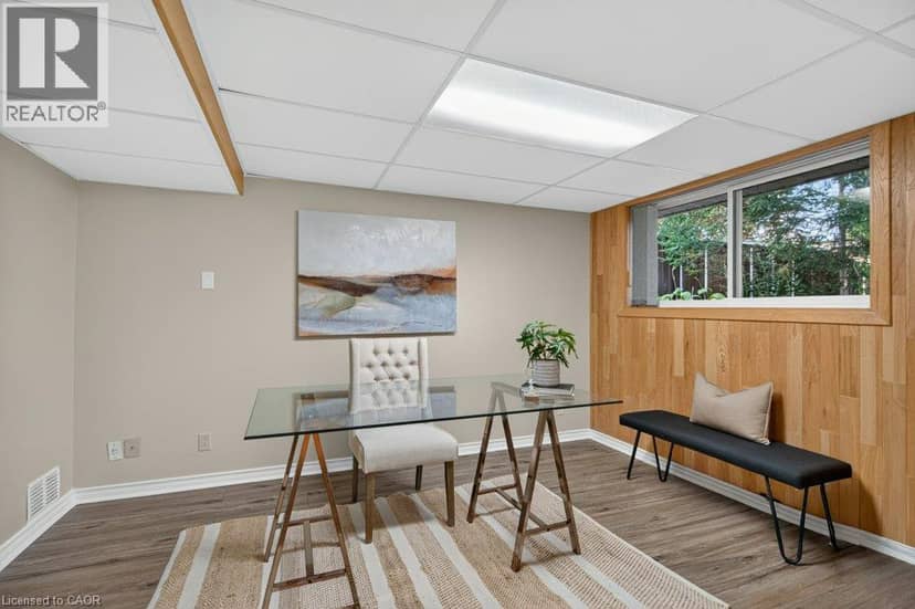 600 HOLLY HILL Crescent — photo 30 of 40