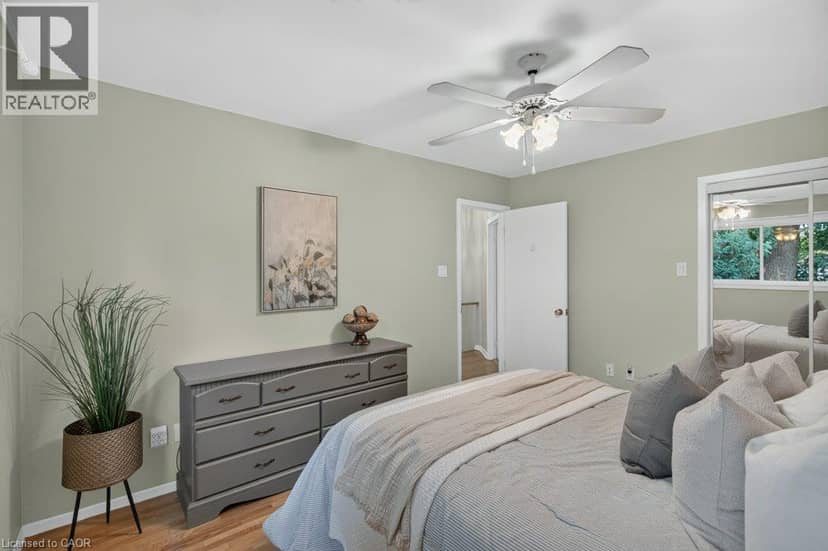 600 HOLLY HILL Crescent — photo 24 of 40