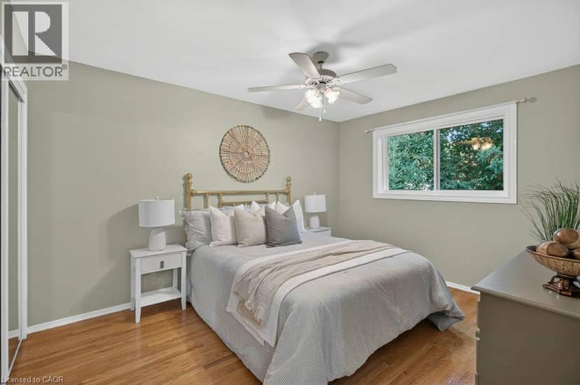 600 HOLLY HILL Crescent — photo 23 of 40