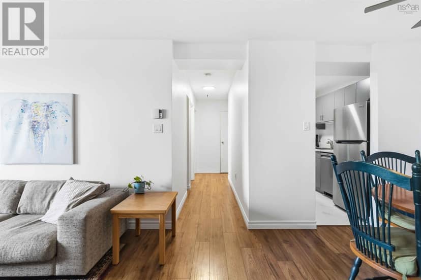 230 281 Windmill Road — photo 10 of 24