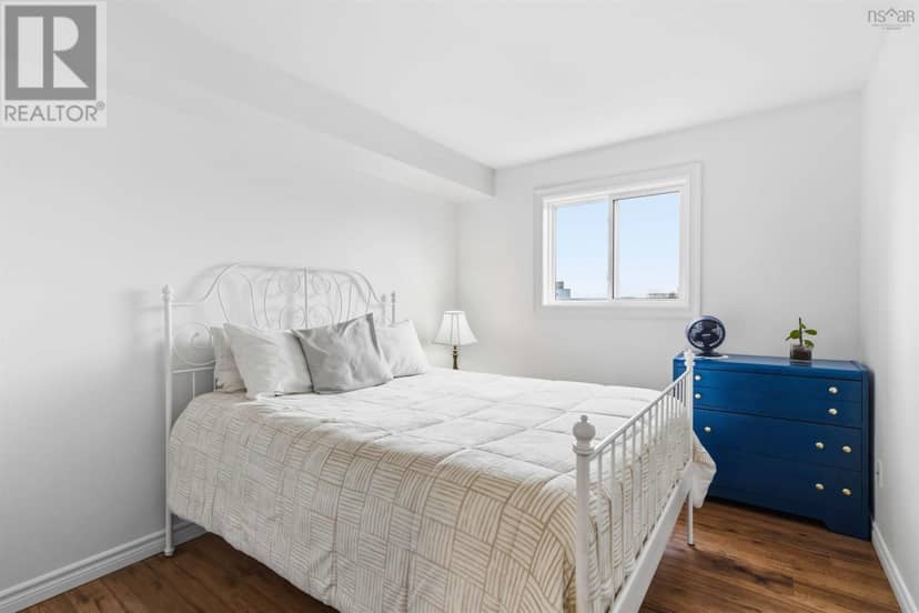 230 281 Windmill Road — photo 17 of 24
