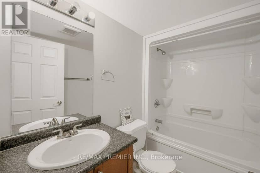 112 - 1380 Main Street E — photo 28 of 31