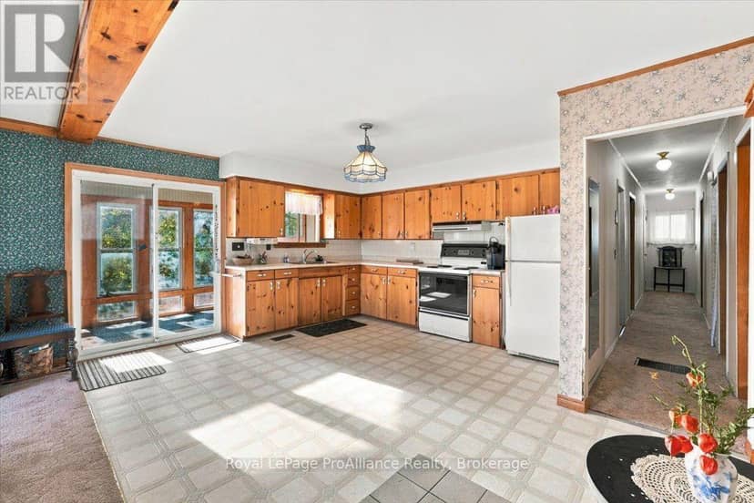 2096 Hollowview Road — photo 15 of 32