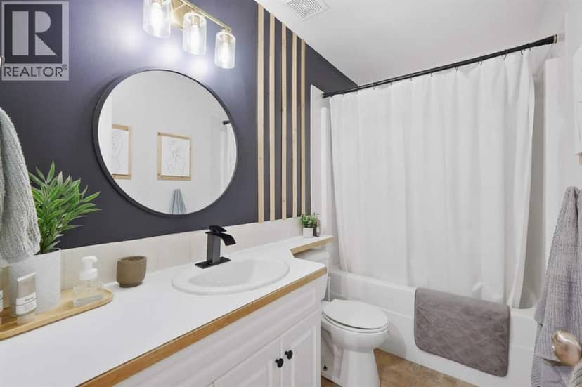 14 Wilkinson Circle, Sylvan Lake, photo 7