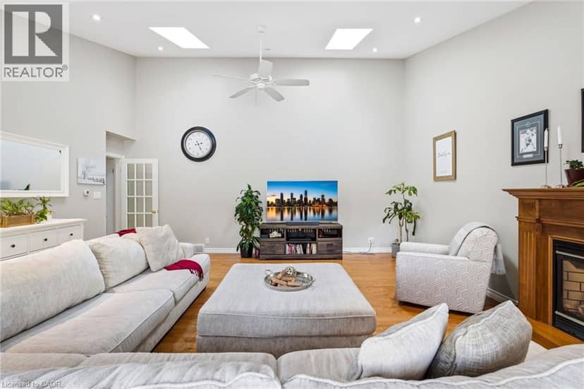47 EASTWOOD Drive — photo 18 of 38