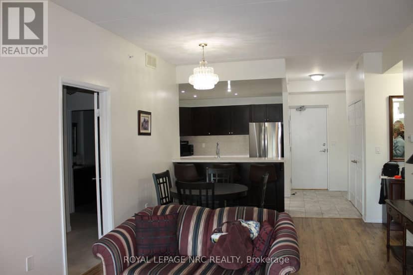 301 - 16 Sullivan Avenue — photo 11 of 21