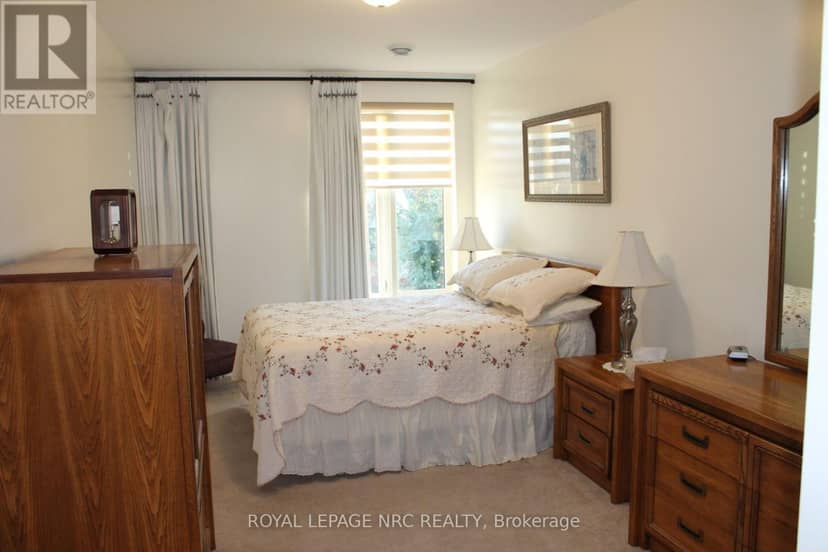 301 - 16 Sullivan Avenue — photo 12 of 21