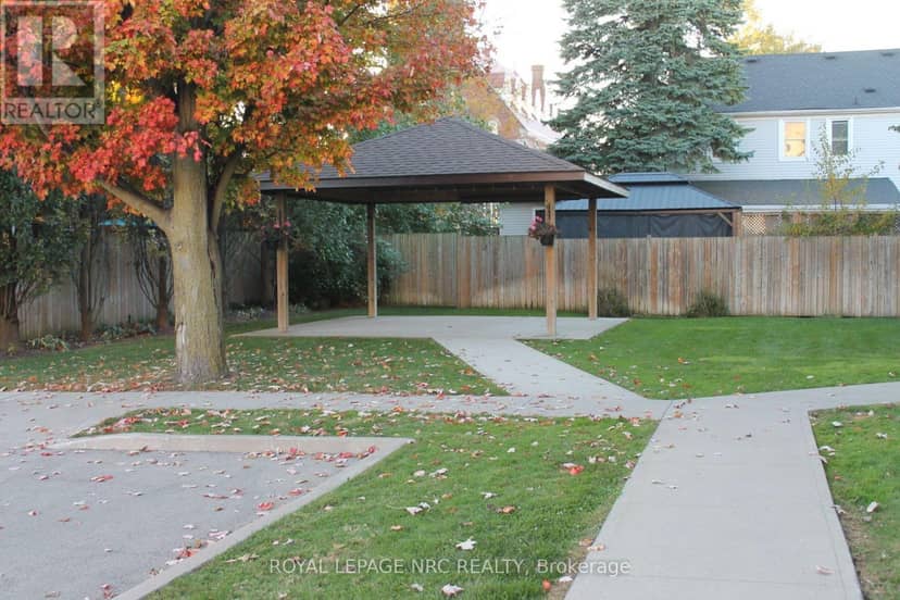 301 - 16 Sullivan Avenue — photo 21 of 21
