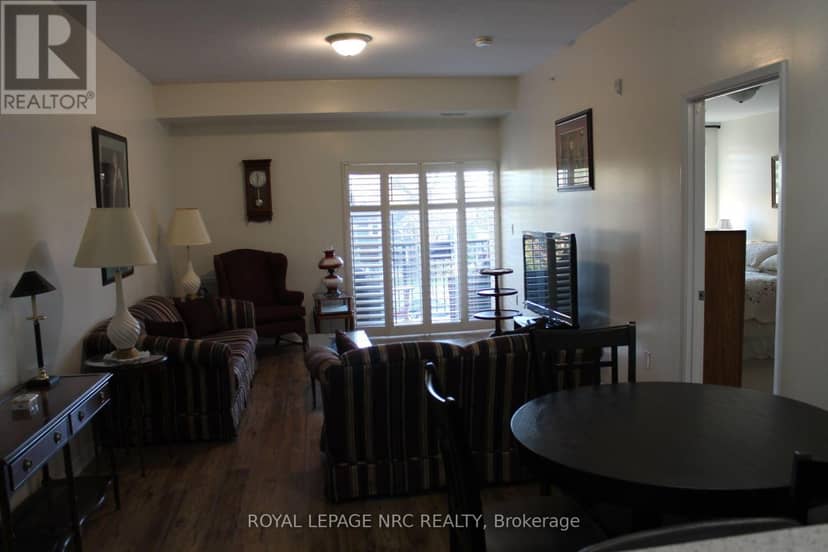301 - 16 Sullivan Avenue — photo 9 of 21
