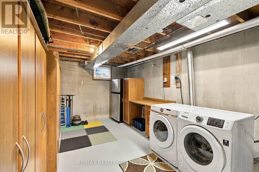 37 Maple Avenue W — photo 22 of 23