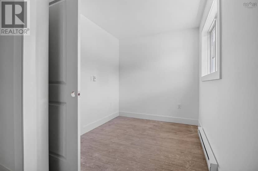 1203 St. Margaret's Bay Road — photo 11 of 21