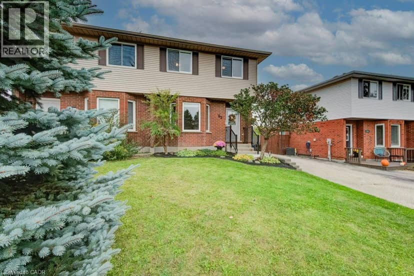 62 VILLAGE GREEN Way, Baden, photo 3