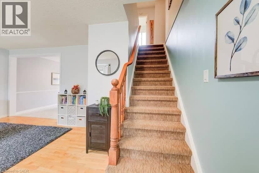 62 VILLAGE GREEN Way, Baden, photo 7