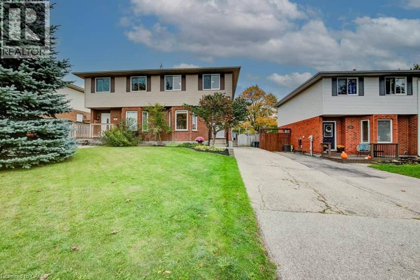 62 VILLAGE GREEN Way, Baden, photo 2