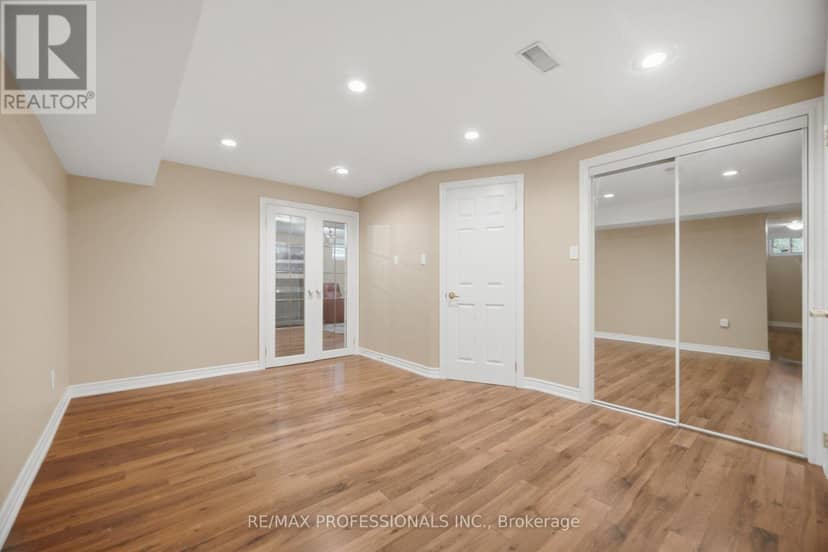 14 Strathdee Drive — photo 35 of 40
