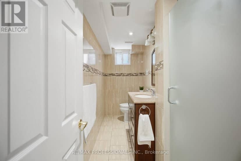14 Strathdee Drive — photo 39 of 40