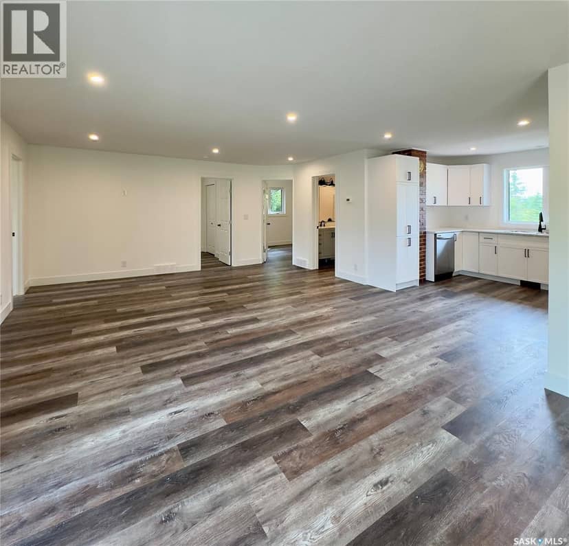 324 Penner STREET — photo 12 of 33