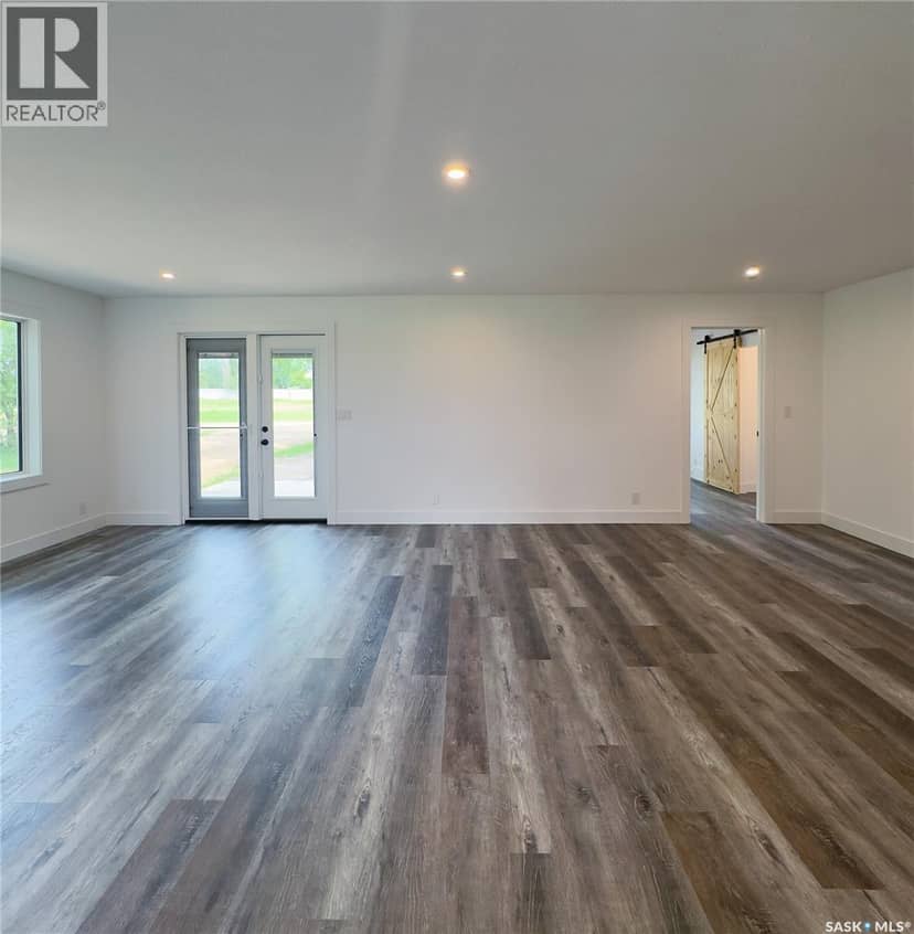 324 Penner STREET — photo 14 of 33