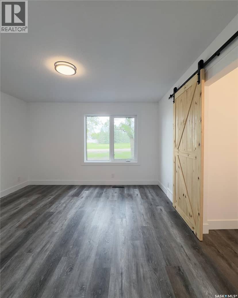 324 Penner STREET — photo 15 of 33