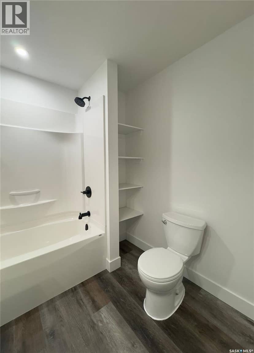 324 Penner STREET — photo 24 of 33