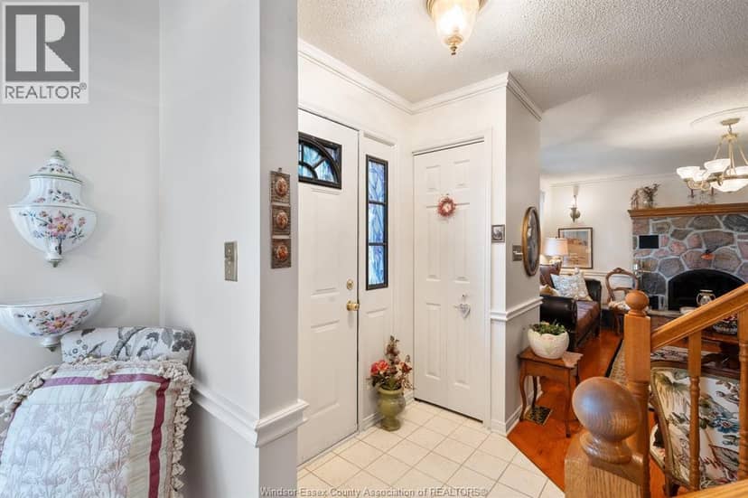 9517 Malden Road, LaSalle, photo 7