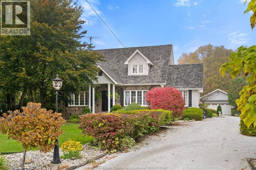 9517 Malden Road, LaSalle