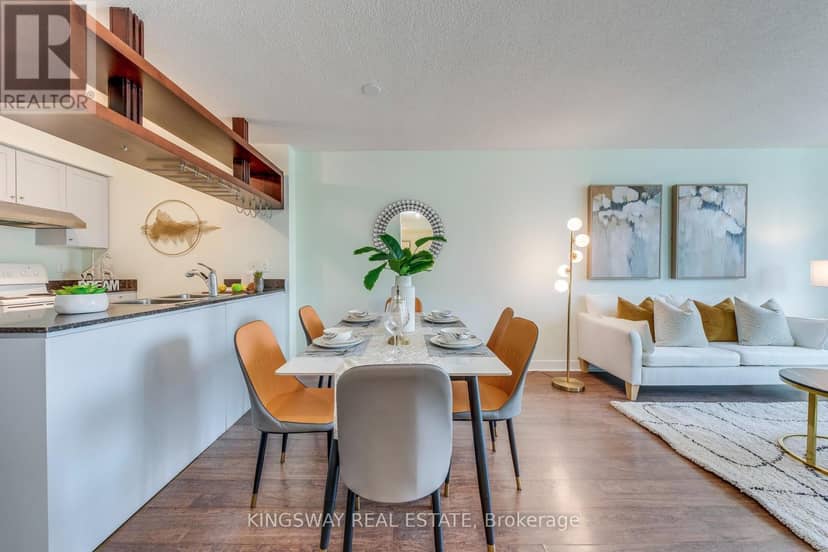 3511 - 81 Navy Wharf Court — photo 14 of 35