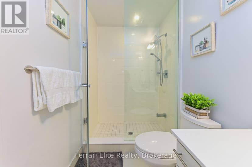 C307 - 301 Sea Ray Avenue — photo 17 of 38