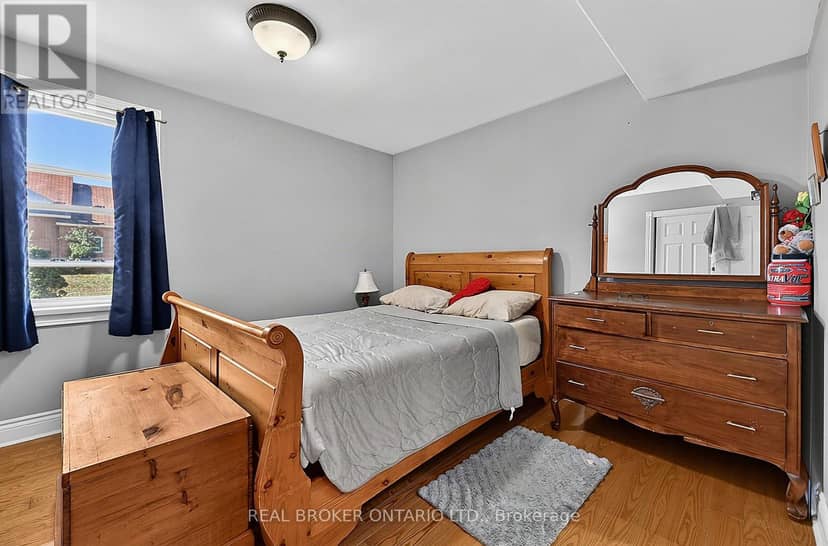 42 Donald Street — photo 11 of 30
