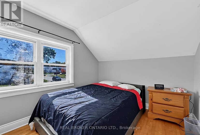 42 Donald Street — photo 17 of 30