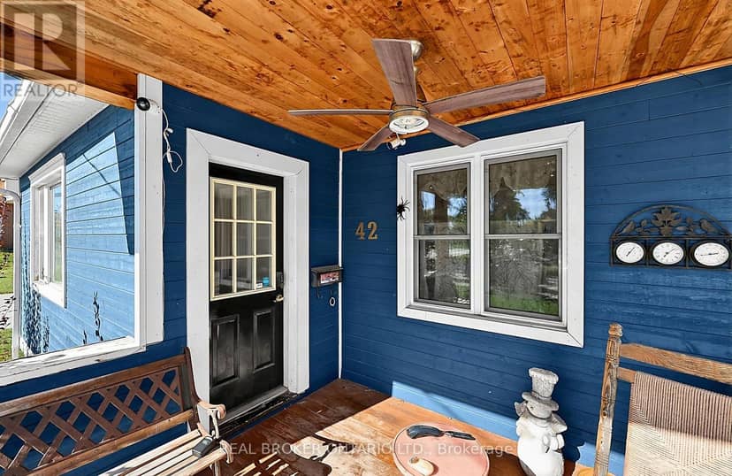 42 Donald Street, Barrie, photo 3