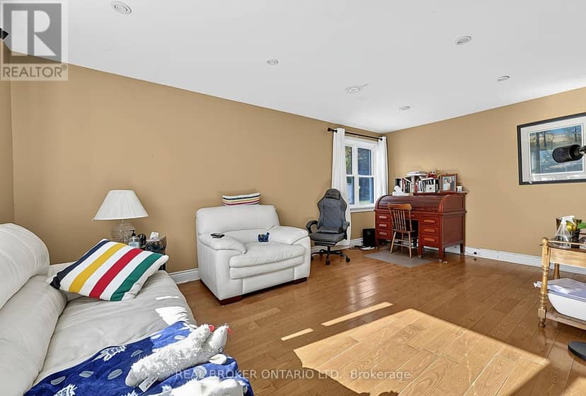 42 Donald Street, Barrie, photo 5