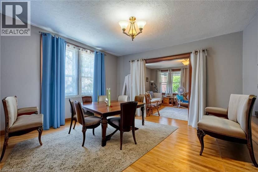 112 TALBOT Road — photo 11 of 40