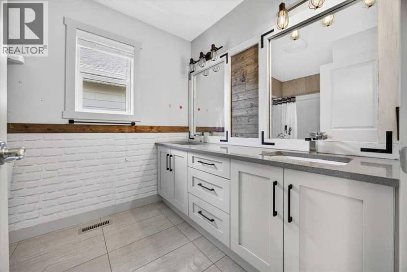 136 Riviera Way — photo 31 of 40