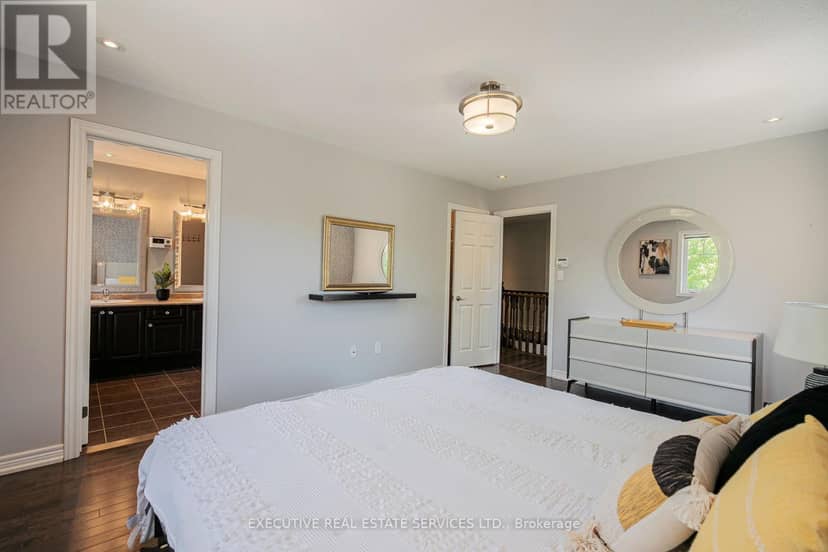2 Nectarlane Avenue — photo 20 of 40