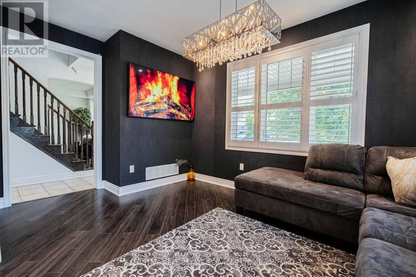 2 Nectarlane Avenue — photo 9 of 40
