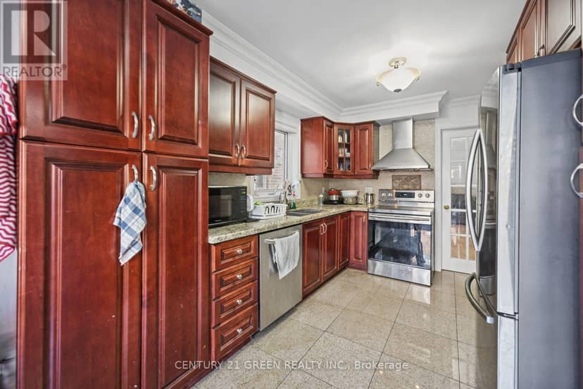 215 Kingknoll Drive — photo 18 of 40