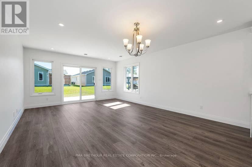 256 Lake Breeze Drive — photo 10 of 27