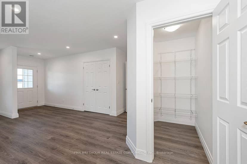 256 Lake Breeze Drive — photo 14 of 27