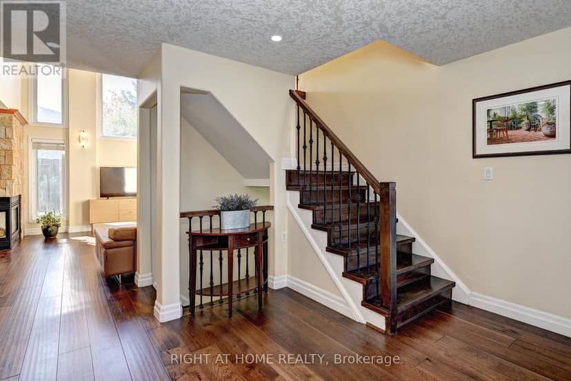 733 Chesapeake Drive, Waterloo, photo 6
