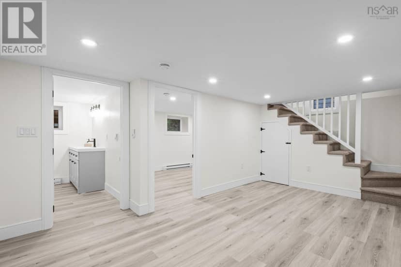 534 St. Margaret's Bay Road — photo 35 of 40