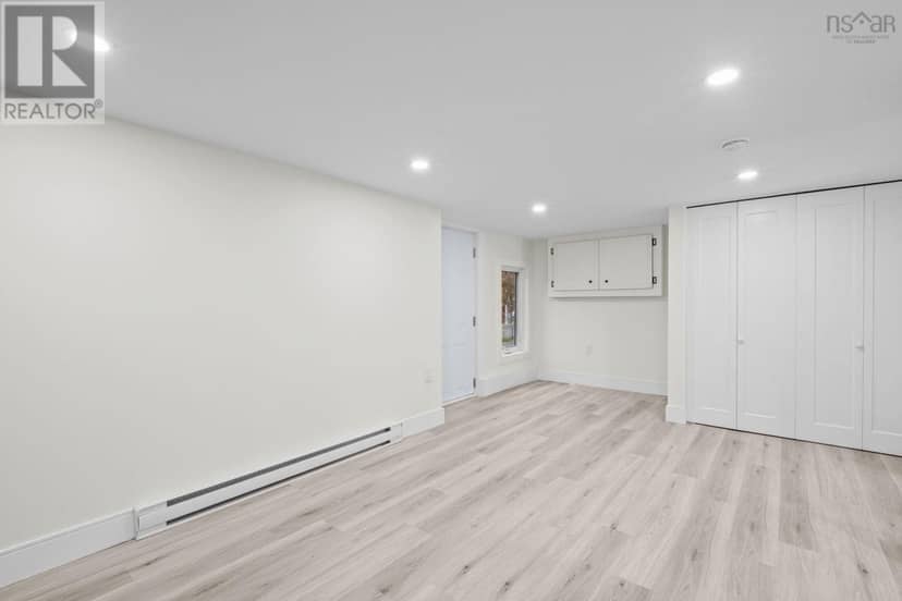 534 St. Margaret's Bay Road — photo 37 of 40