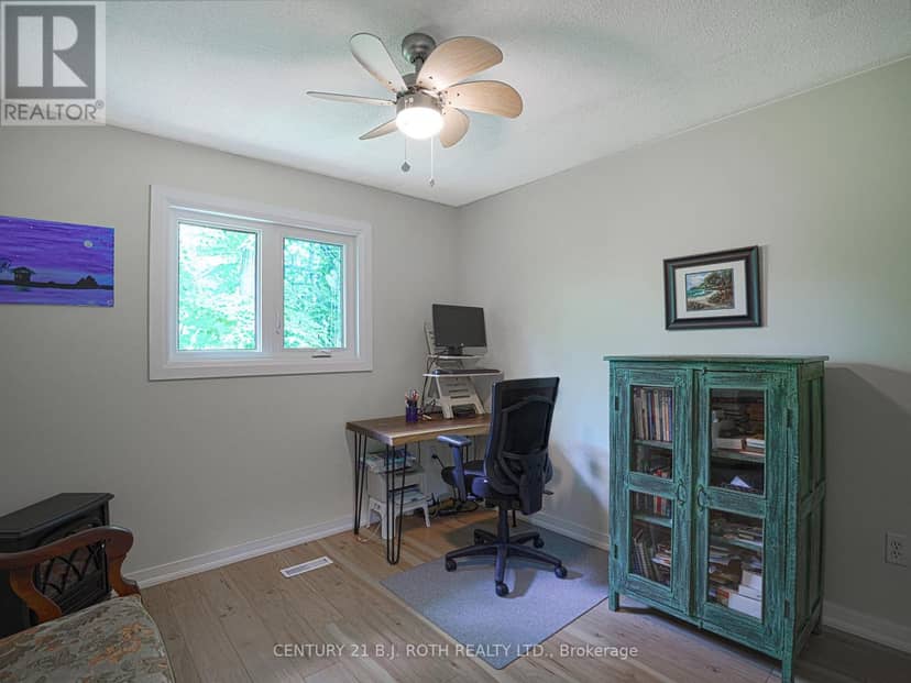 26 Bedford Road — photo 34 of 40