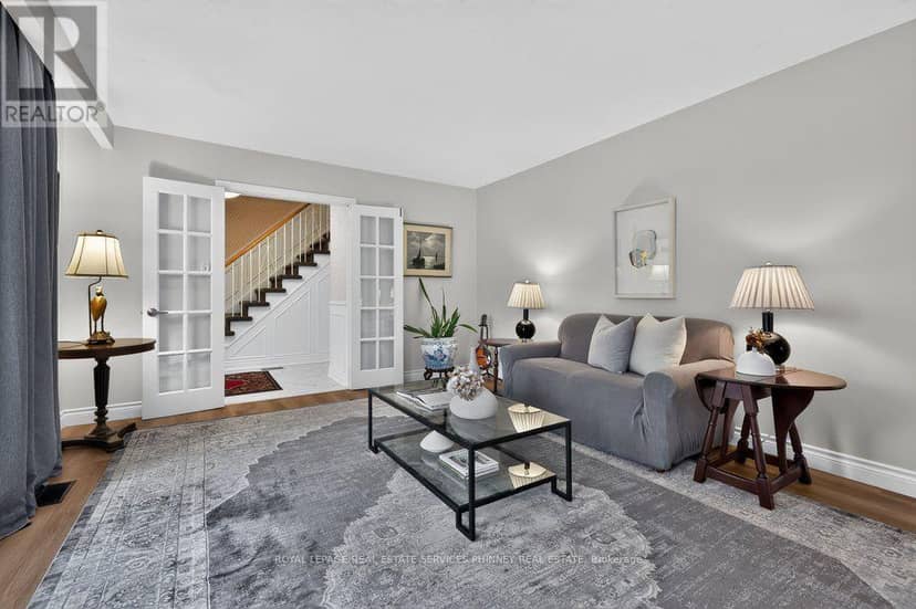 838 Saddle Crescent — photo 13 of 40
