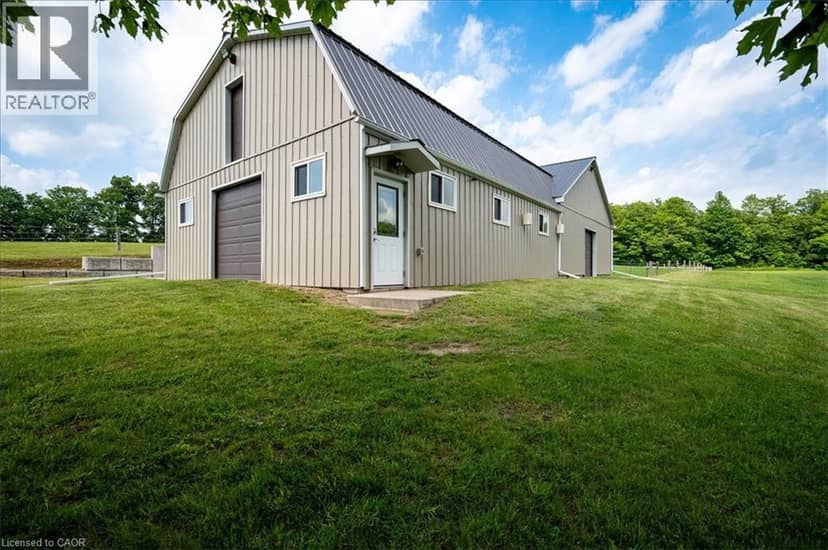 1635 SANDHILLS Road, New Hamburg, photo 5