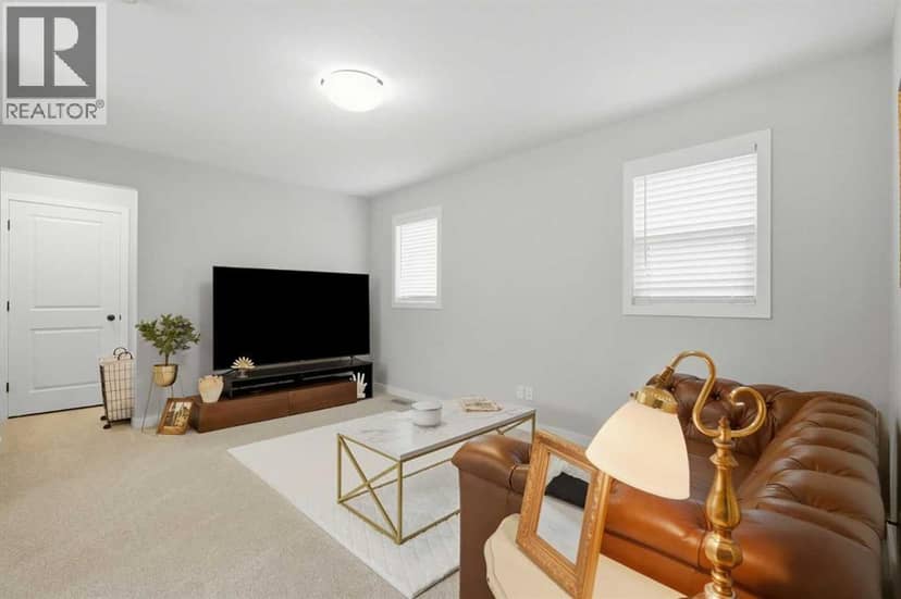 46 Amery Crescent — photo 16 of 38