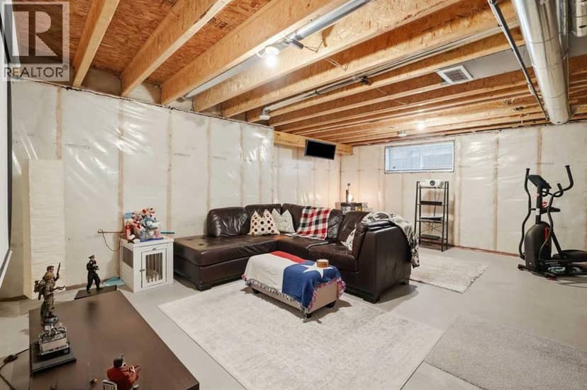 46 Amery Crescent — photo 27 of 38