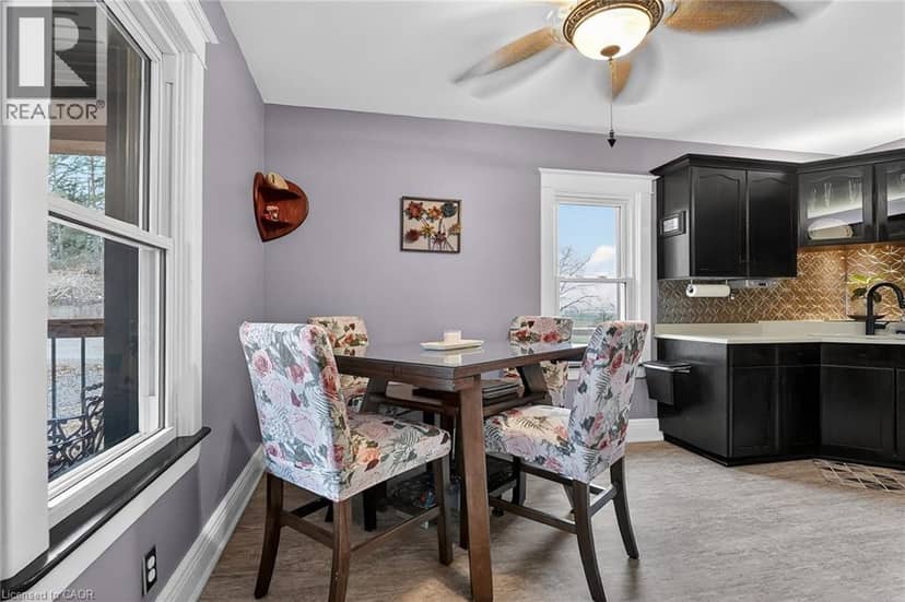 3745 KING Street — photo 9 of 36